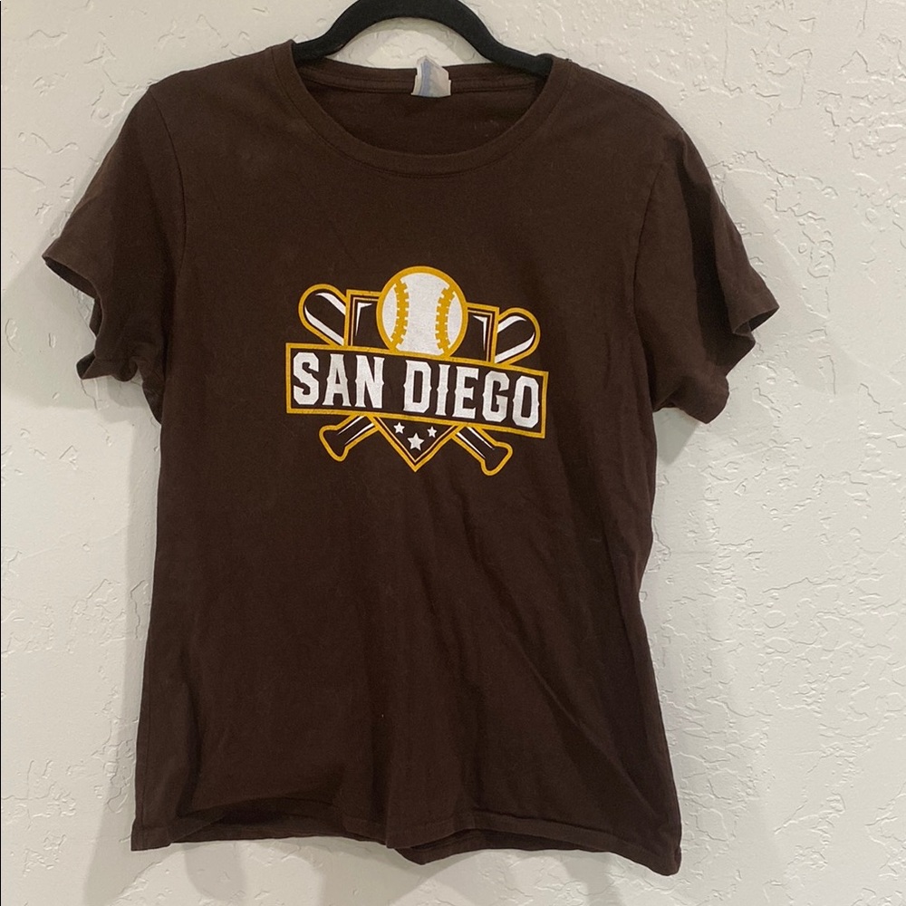 Ladies San Diego Padres T-Shirt size Large